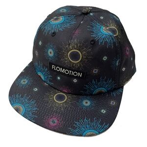 NWOT Celestial Sun Print Hat
